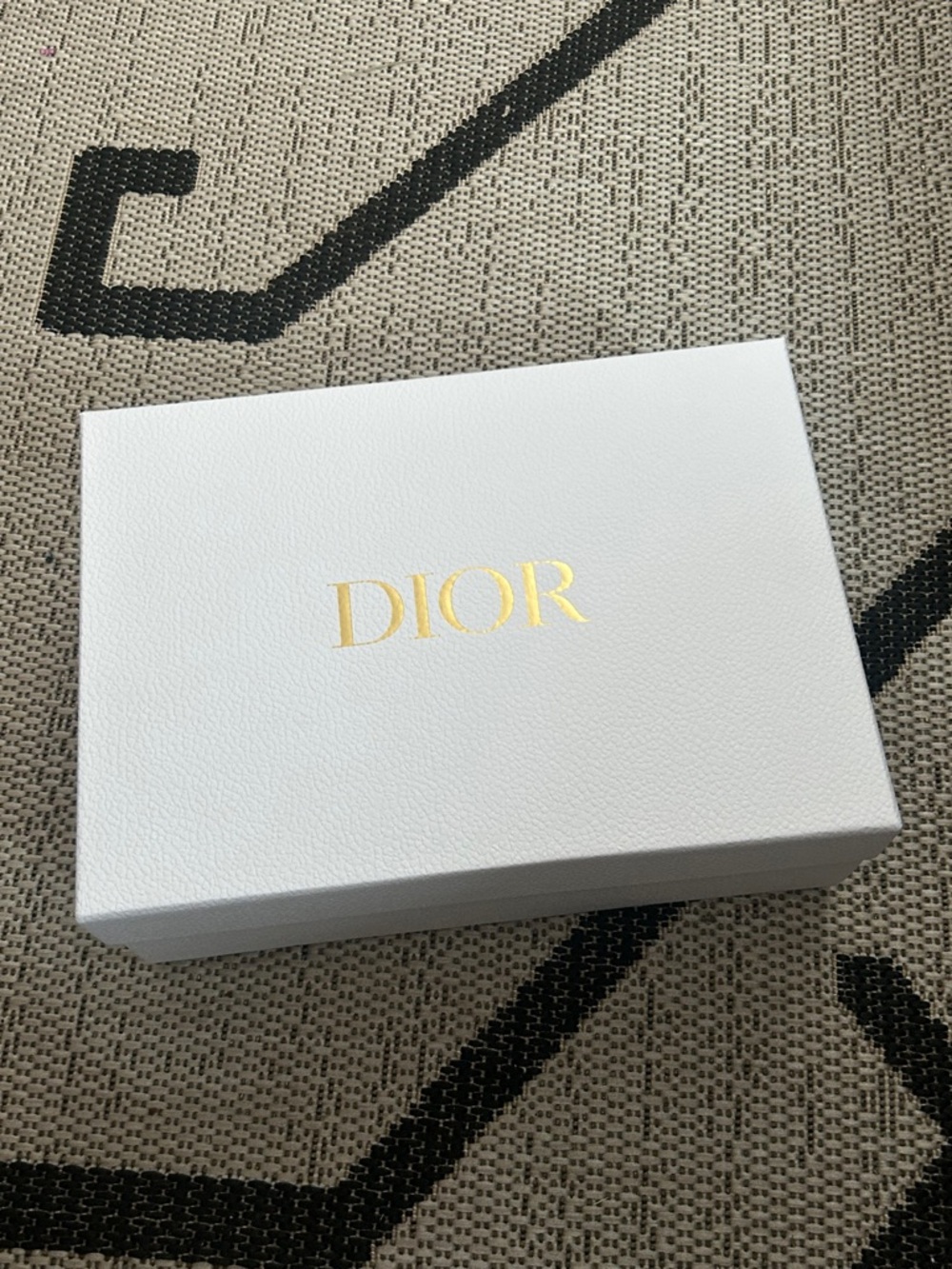 New Dior White Box Gold DIOR Logo with Tissue